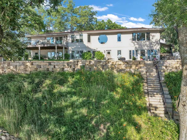 16933 256th Ave, Spirit Lake, IA 51360