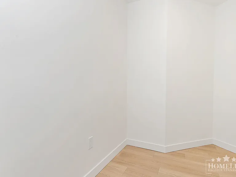 7980 206a St #614 — Photo 14