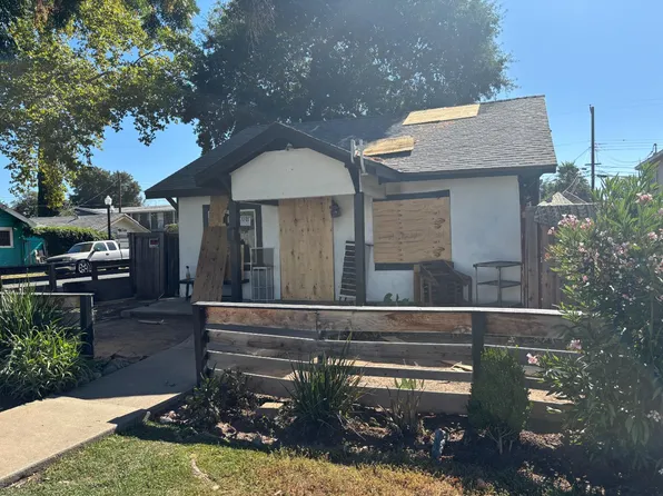 2296 Grove Ave, Sacramento, CA 95815