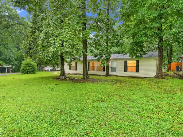 180 Ivy Ct, Cloverdale, IN 46120