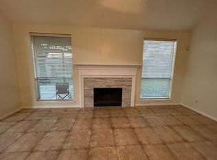 150 Black Walnut Dr, Houston, TX 77015