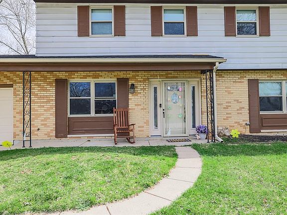 3rd image of 1016 Catalina Dr