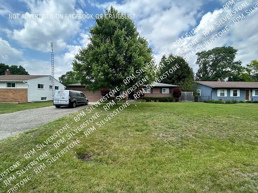 Spacious 3-Charming 3-Bedroom Home with Modern Updates & Spacious Backyard! — Photo 1