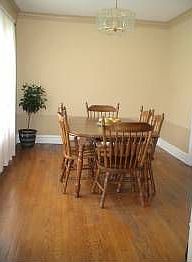 5th image of 1010 Clarence Ave
