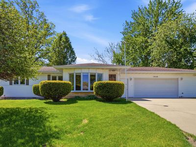 1926 Crescent Dr, Cedar Falls, IA, 50613