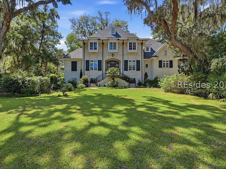 1st image of 12 Hanover Way