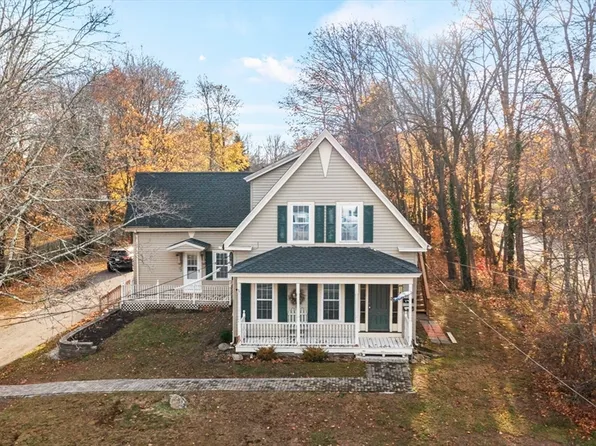 1142 Washington St, Whitman, MA 02382