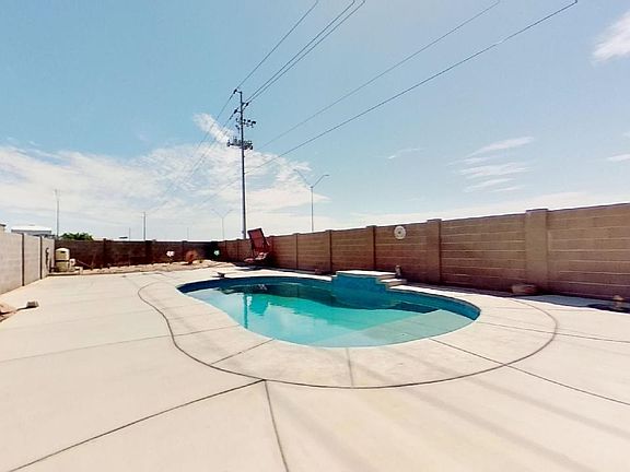 5th image of 4182 S Jasmine Ave