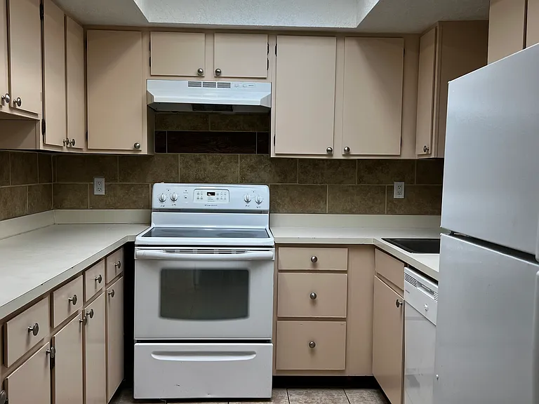 2366 Camino Capitan #13D — Photo 4