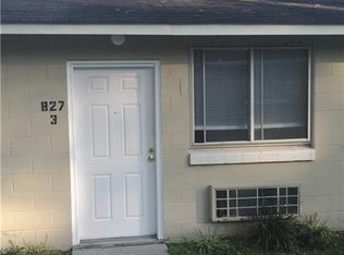 827 15 1/2 St APT 3, Virginia Beach, VA 23451