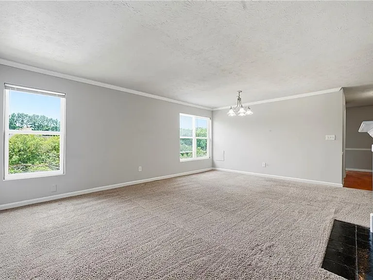 117 Brittany Ct — Photo 9