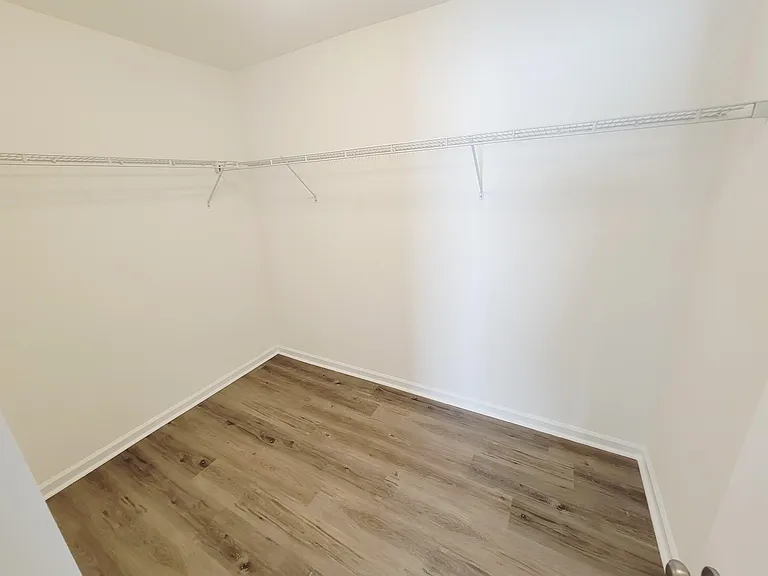 1367 Landon Hills Dr — Photo 11