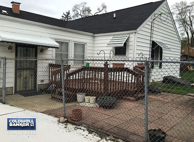 2nd image of 1300 Ada St