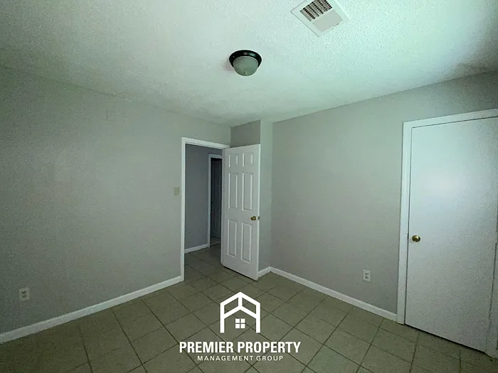 3785 Black Forest Dr — Photo 14