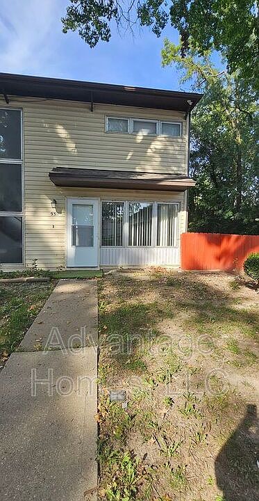 1st image of 938 N 71st St