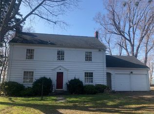 5118 Lake Shore Rd, Hamburg, NY 14075