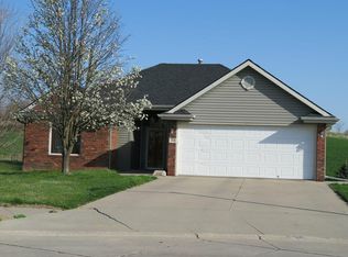 1302 Aster Cir, Council Bluffs, IA 51503