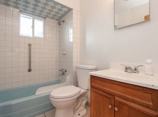 1085 Copley Rd, Akron, OH 44320