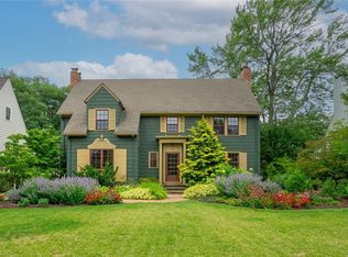 2936 Torrington Rd, Shaker Heights, OH 44122