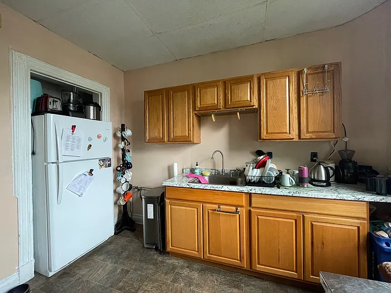 168 Bowers St #2 — Photo 21