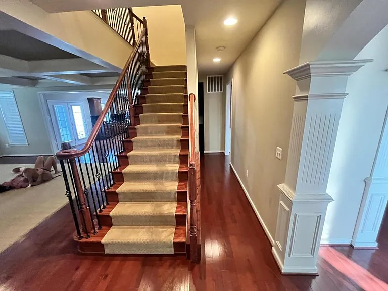 10 Columbia Way — Photo 9