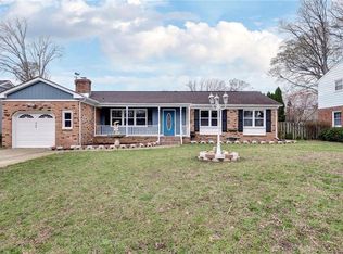 225 Shadywood Dr, Newport News, VA 23602