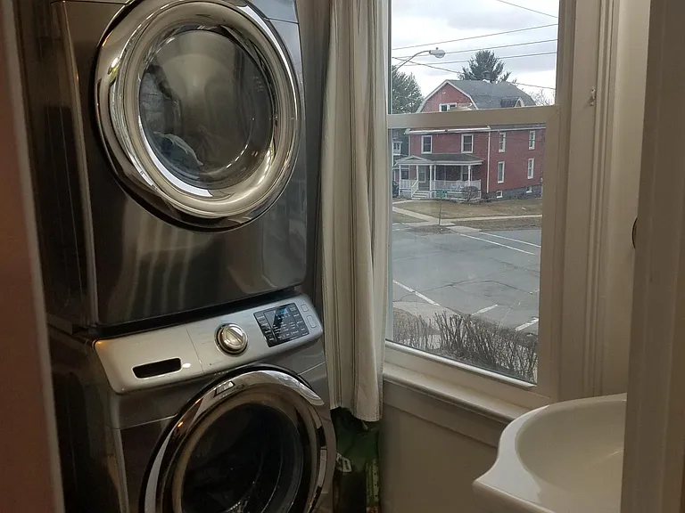 HE Washer / Dryer