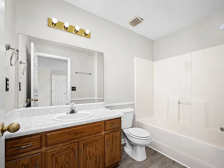 9002 Macbeth Dr — Photo 14