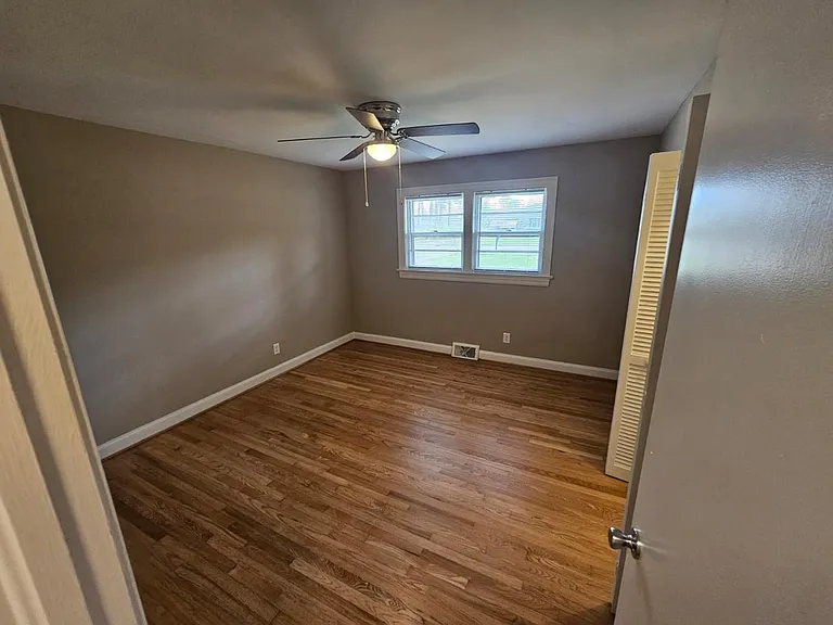 112 Timberlane Dr — Photo 9