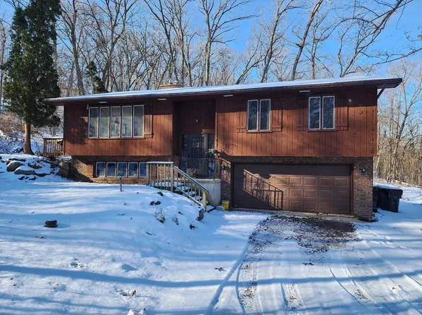 4422 Pikes Peak Road, Ridgeway, WI 53582
