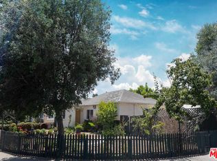 8621 Lilienthal Ave, Los Angeles, CA 90045