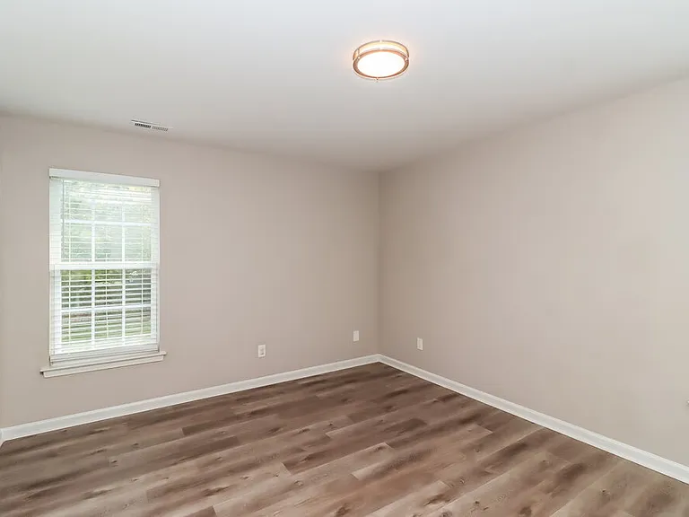 2432 Acadia Ct — Photo 13