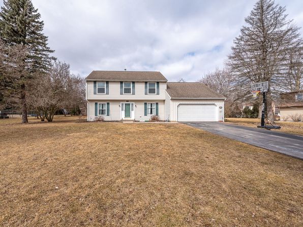 505 Meadowbrook Dr, Adrian, MI 49221