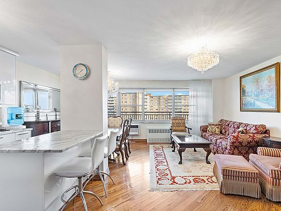 3rd image of 448 Neptune Ave APT 19H