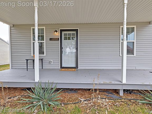 3rd image of 11068 N Fenton Rd