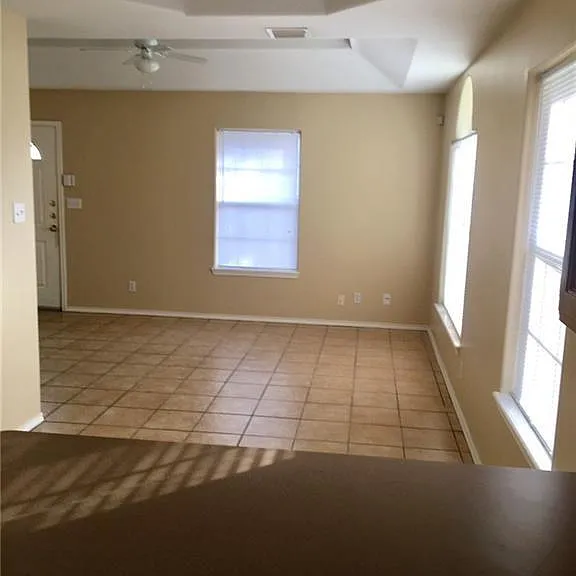 812 N Cross Ln #4 — Photo 10