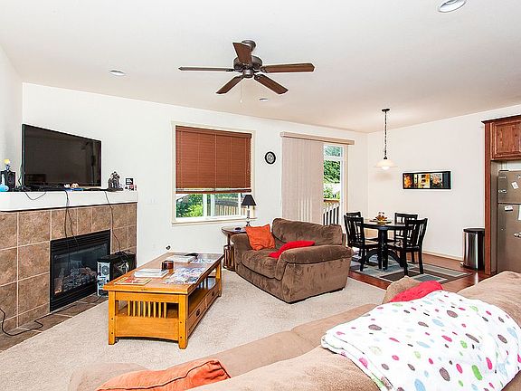 2nd image of 714 157th Street Ct E