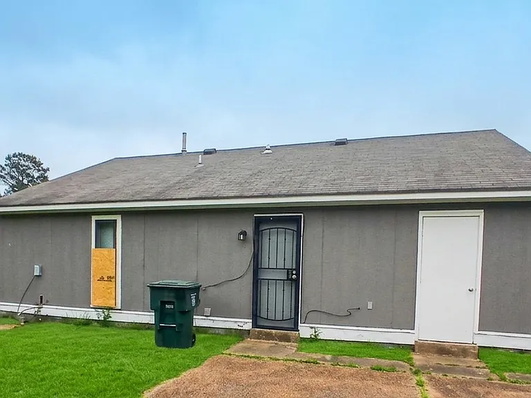 4407 Howardcrest Dr — Photo 16