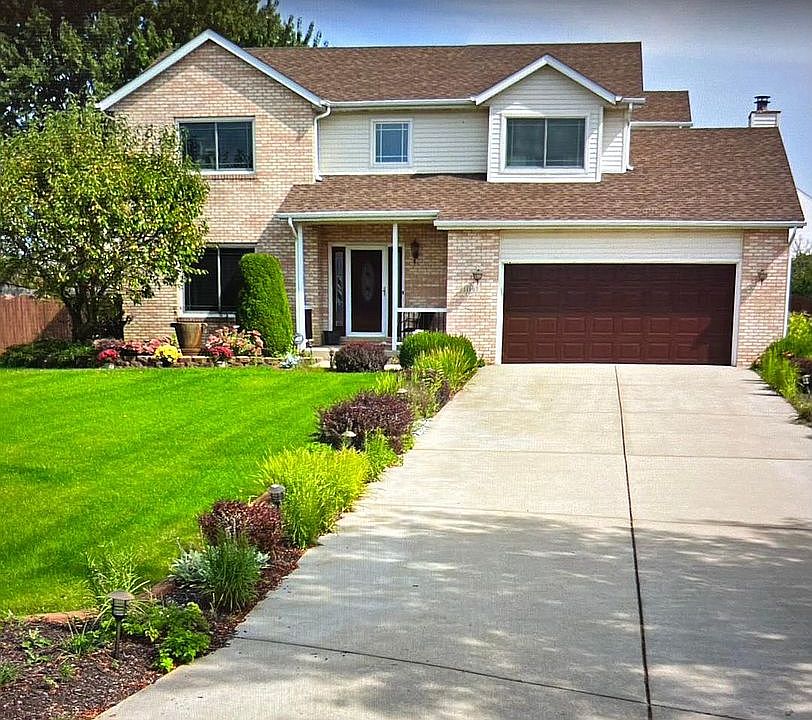 11107 Miami St. Winfield, IN