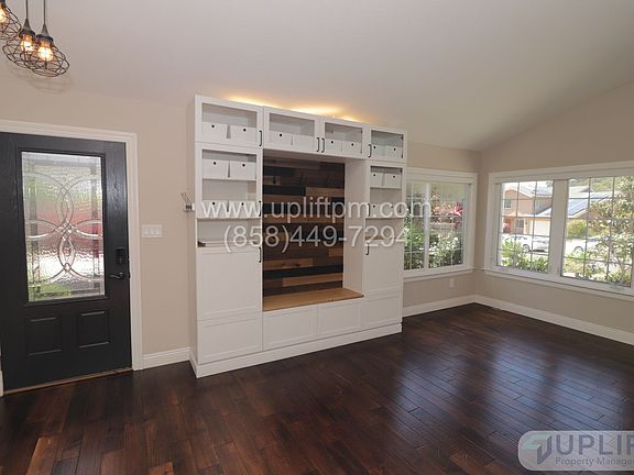 5th image of 4275 Tambor Ct