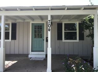 704 Jefferson St, Bastrop, TX 78602