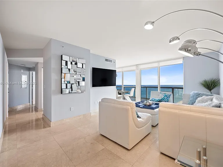 6365 Collins Ave #4106 — Photo 4