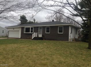 1238 N Marymark Dr, Jenison, MI 49428