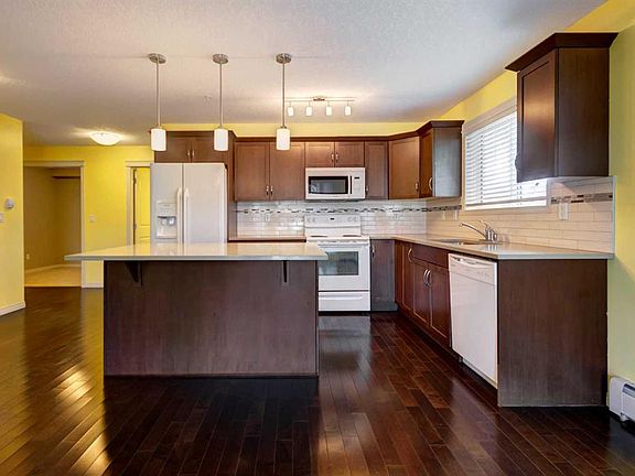 4th image of 304 S Cranberry Park SE #102