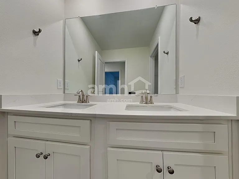971 Grafton Ridge Dr — Photo 20