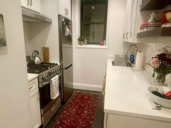 4th image of 123 E 88th St APT 3A