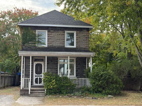 108 Buell St, Brockville, ON K6V 4Y6