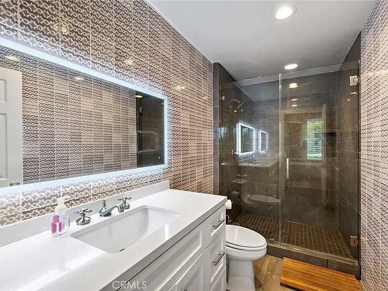 5 Northampton Ct — Photo 39