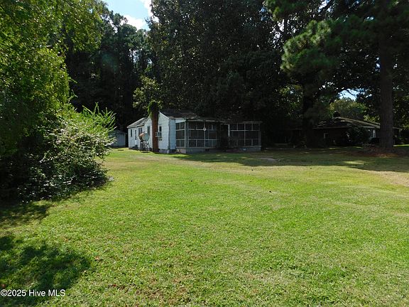 3rd image of 2003 N Road Street