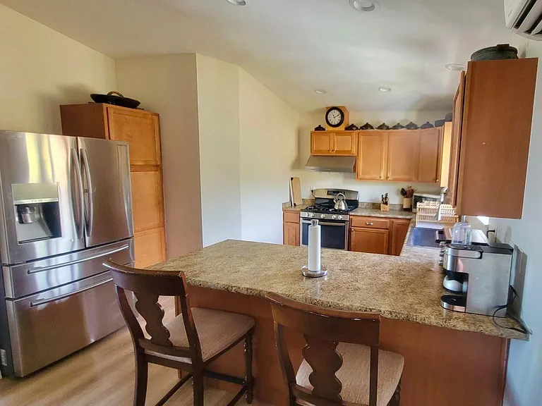 802 Haawi St — Photo 3